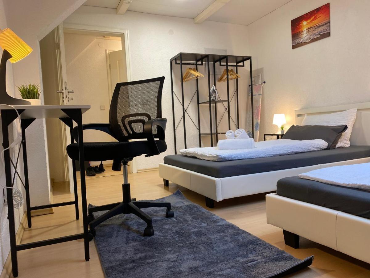 Deluxe Business Suite Mit Netflix Premium & Parkplatz, Zentral Zu Audi & Schwarz Gruppe With 2 Bedrooms Bad Friedrichshall Exterior photo